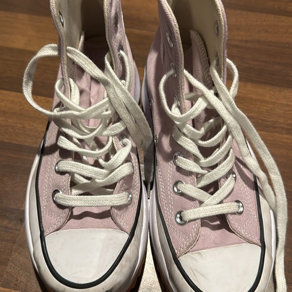Woman’s pink converse - Picture 6 of 6